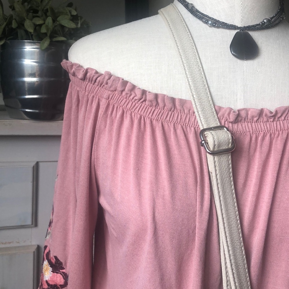 Pretty bohemian off shoulder top